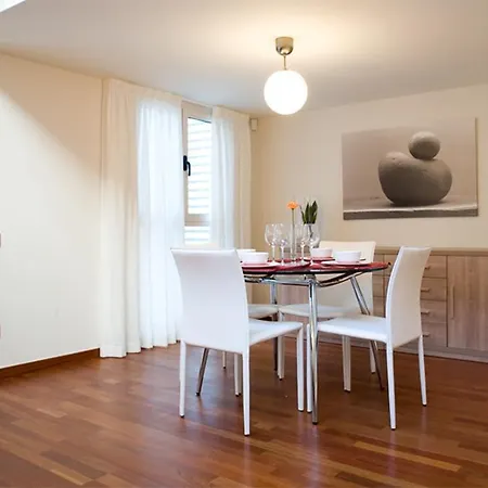 Apartment Lodging Apartments Rambla Catalunya - Miro