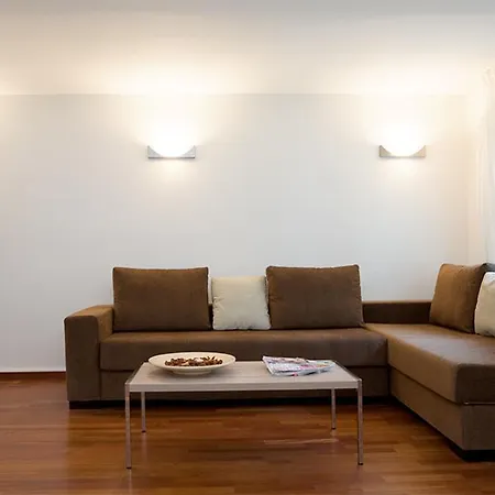 Lodging Apartments Rambla Catalunya - Miro Apartment *